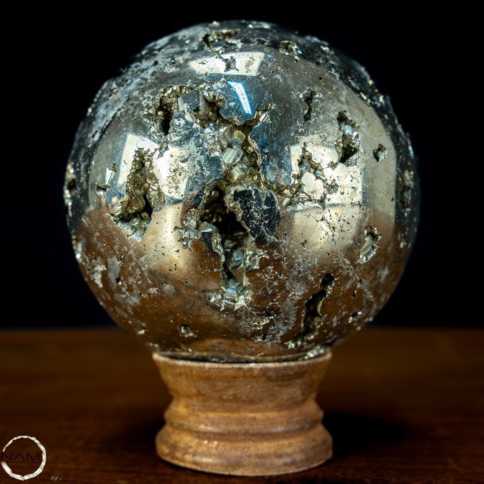 Pirita Dourada Natural de Primeira Qualidade Esfera- 1253.58 g