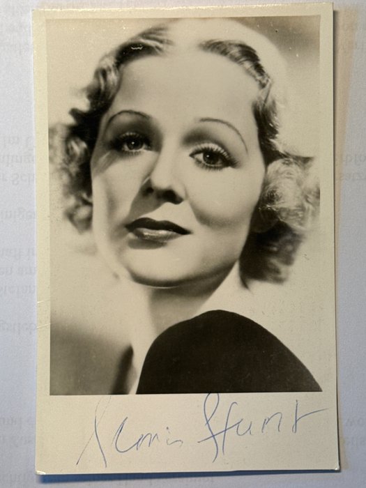 Our Town - Gloria Stuart (1910-2010), personally signed photocard