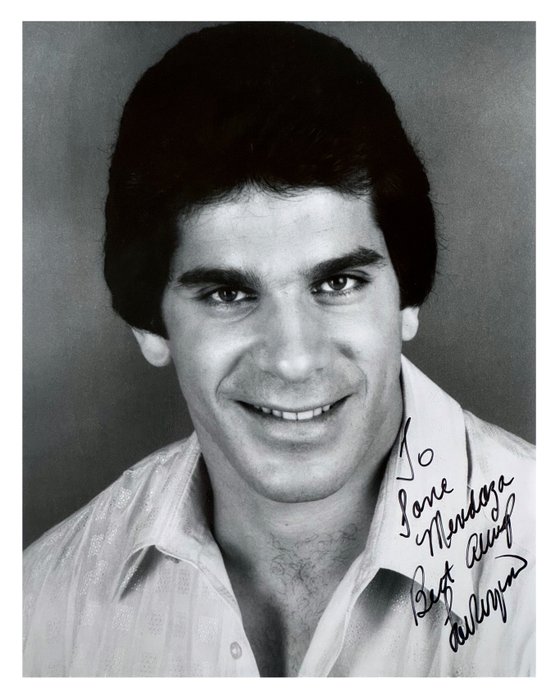 Lou Ferrigno (The Incredible Hulk) - Authentic Autographed Photo - Autograph with COA