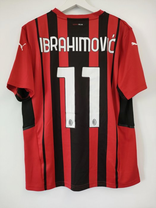 AC Milan - Italienska fotbollsligan - Zlatan Ibrahimović - 2021 - Fotbollströja