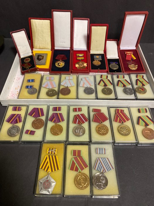 GDR NVA - Medaille - Nationale Volksarmee  Deutsche Demokratische Republik Propaganda Orden, Medaillen Sammlung in