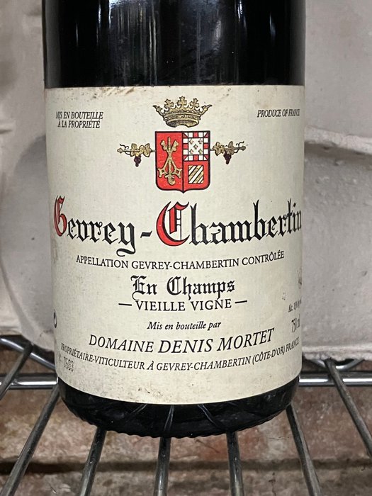 2002 Denis Mortet  "En Champs Veille Vigne” - Gevrey-Chambertin - 1 Flasker  (0,75 l)