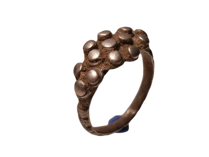 Ókori római Roman Kyria ujjgyűrű ezüstből, díszítéssel Antik Domina ékszer VZ Gyűrű
