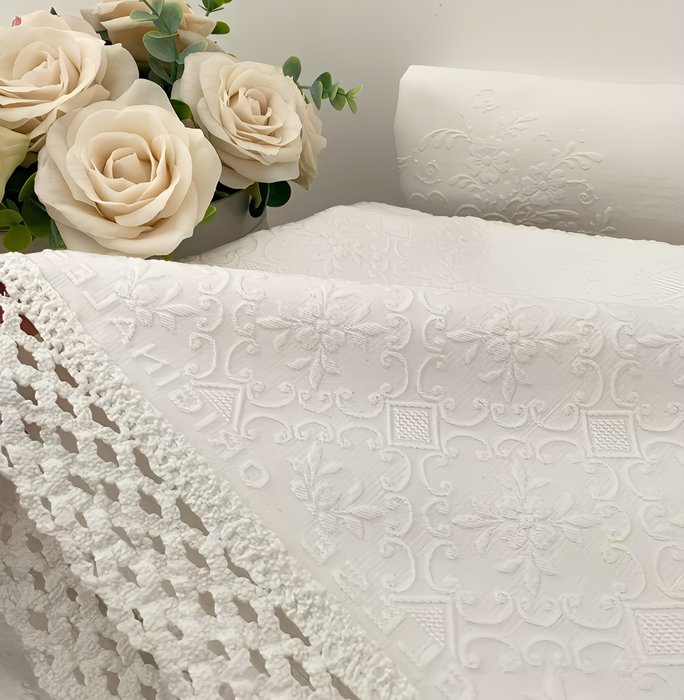 English brocade bedspread - Bedspread  - 270 cm - 220 cm