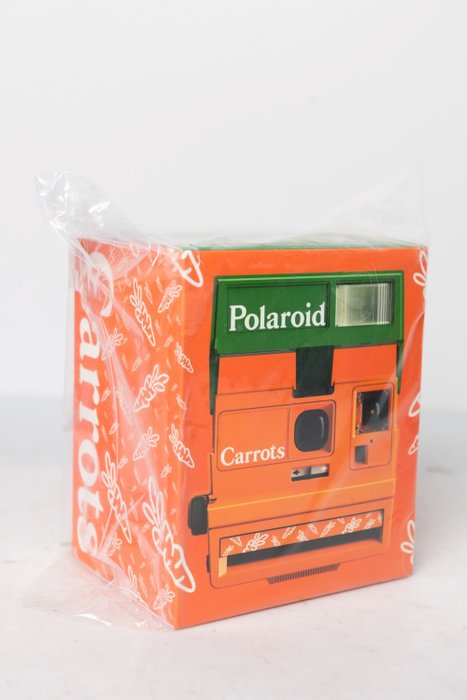 Polaroid 600 Carrots Sofortbildkamera