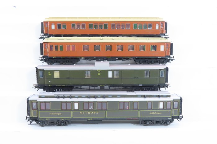 Märklin H0 - 42757 - Ensemble de wagons de passagers pour trains miniatures (1) - Coffret de 4 voitures 'Mitropa' "Die goldenen Zwanziger" - DRG