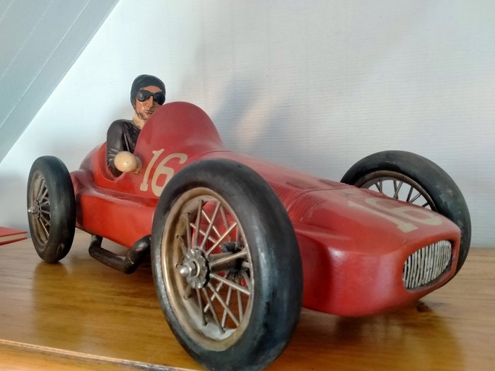 MERCEDES - Model race car - MERCEDES-BENZ - W196
