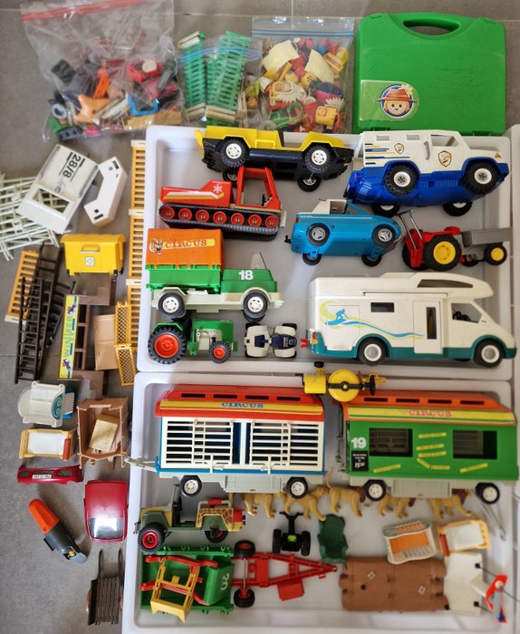 Playmobil (德國摩比) - 摩比 Lot Circus, véhicules, fauves, pièces détachées - 1980-1990 - 法國