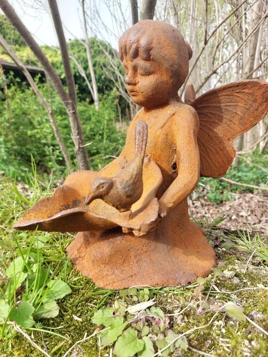 Posąg, tuinbeeld vogeldrinkbak elf met schaal - 28 cm - Żelazo (odlew)