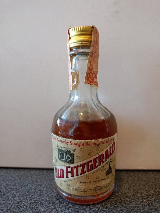 Old Fitzgerald 8 years old  - b. Δεκαετία του 1970 - 1/10 pint