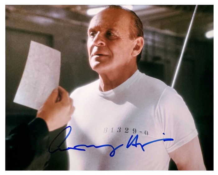 Anthony Hopkins (Hannibal Lecter) - Authentic Signed Photo from “Red Dragon” (2002) - with COA
