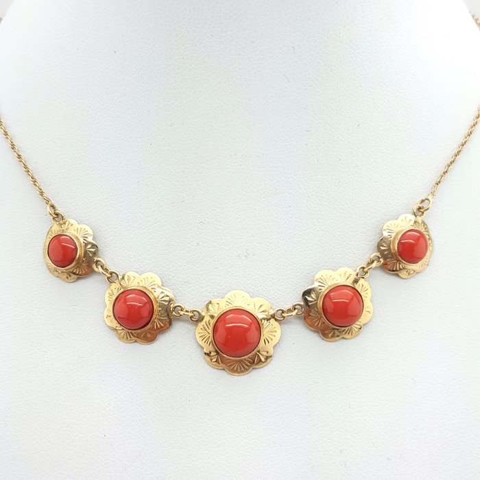 Halskette mit Anhänger - 14 kt Gelbgold Rotkoralle 