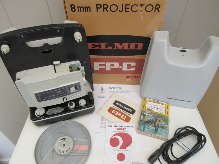 Elmo FP-C Filmprojector voor ALLE 8mm films (1967). Filmprojector