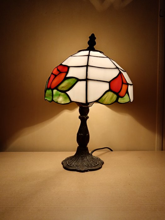 Lampă  de masă - Stilul Tiffany - Fier (forjat), Vitraliu