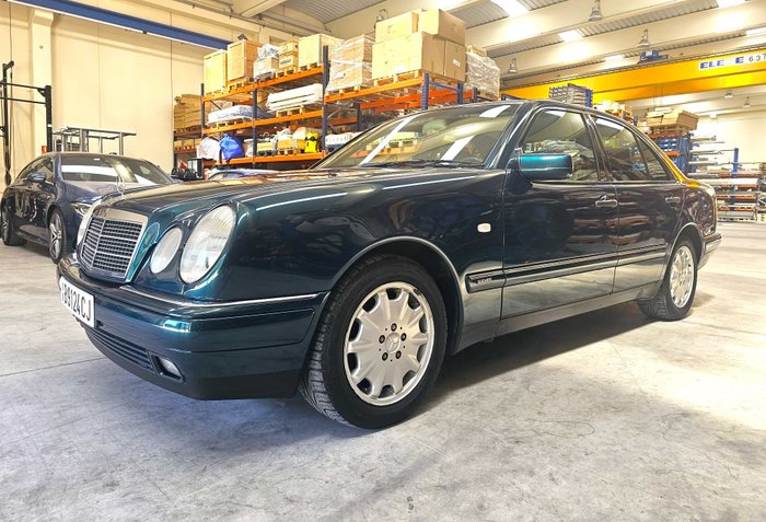 Mercedes-Benz - E320 - 40.000 KM - 1996