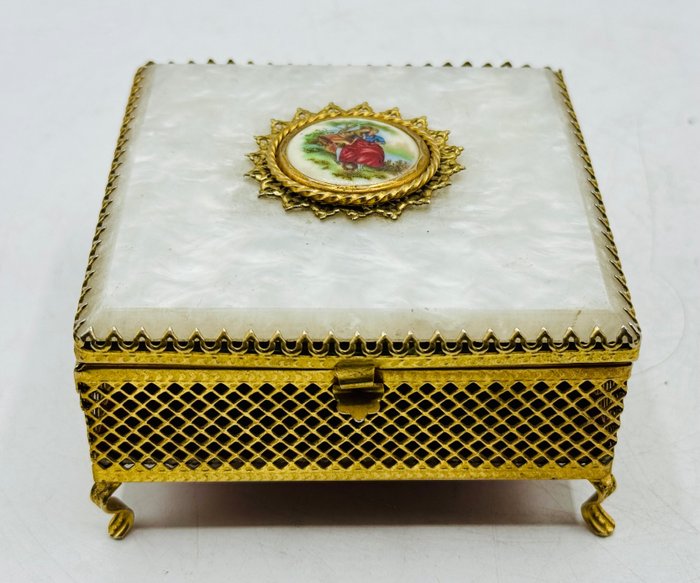 Estilo Fragonard - Musical jewellery box - France - 1950-1960