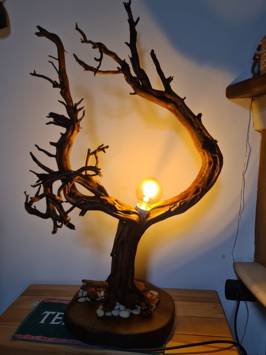 Lampa stołowa - Drewno