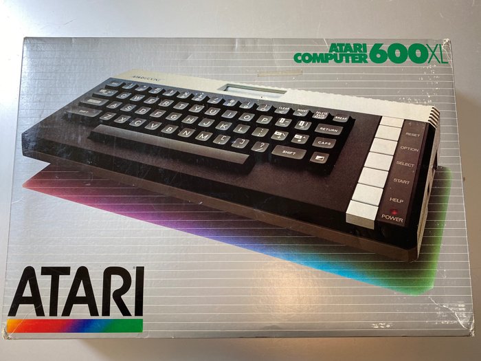 Atari - 600XL computer + games - Videopelikonsoli (16) - Alkuperäispakkauksessa
