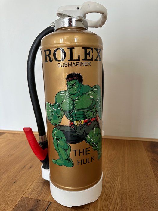 Rolex The Hulk rolex submariner ,  fire exthinghuiser
