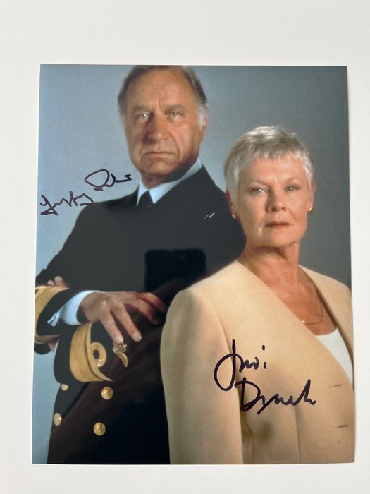 James Bond 007: Tomorrow Never Dies, Double handsigned photo Geoffrey Palmer (+) & Judi Dench with B'BC holographic COA