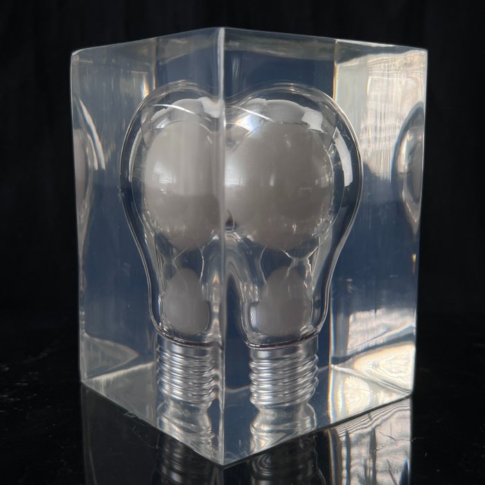 Pierre Giraudon - Paperweight - Inclusion Ampoule Fluorescente (édition 1970) - Light Bulb - Resin