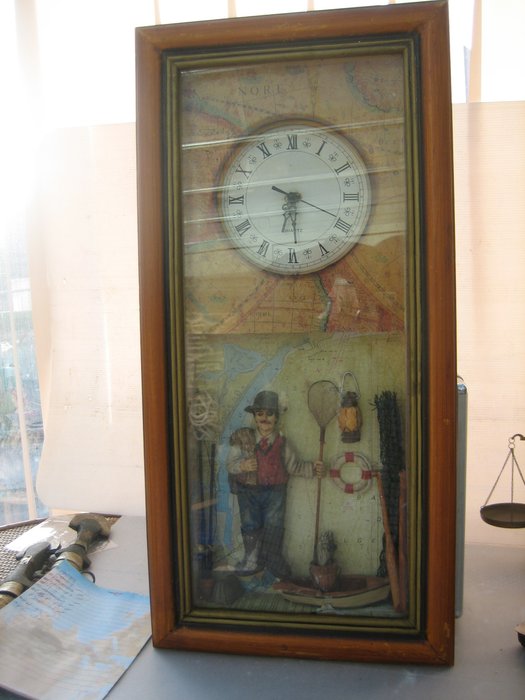 Ceas de perete - lemn, sticlă - 1990-2000