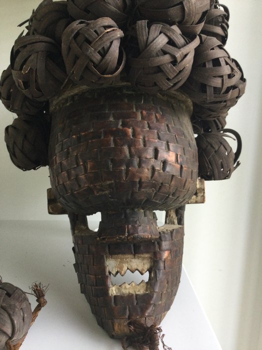 部落面具 - Salampasu - 刚果民主共和国 - 穆金卡面具 - 萨拉帕苏 - 刚果（金）  (没有保留价)
