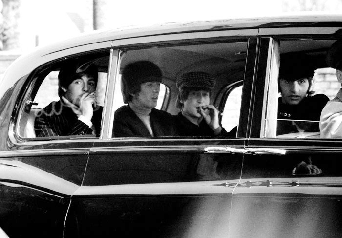 Emilio Lari - Beatles in Bentley