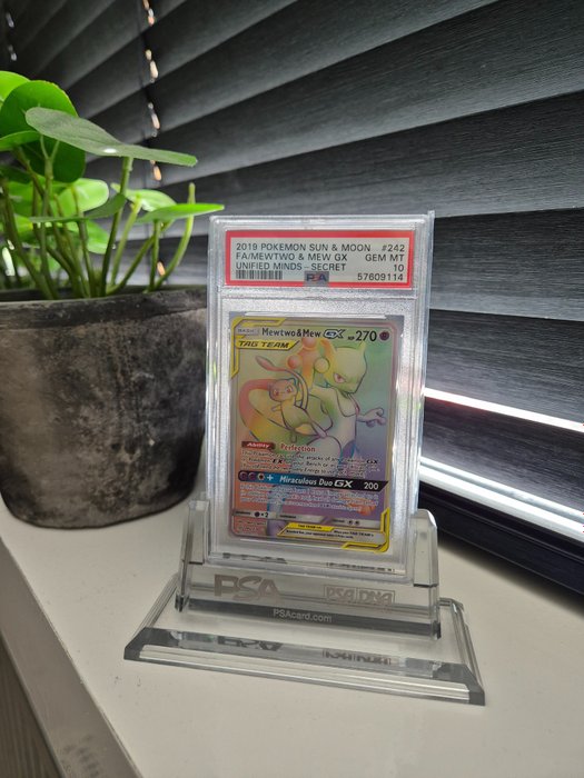 Wizards of The Coast - 1 Graded card - Mew, Mewtwo - PSA 10