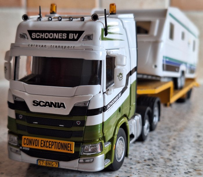 WSI 1:50 - 模型卡车 - SCANIA R450 - 低装载机拖拉机 + 移动房屋“Schoones BV caravan Transport”