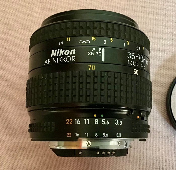 Nikon AF Macro-Zoom Nikkor 35-70mm F3.3-4.5 Zoom-objektiivi