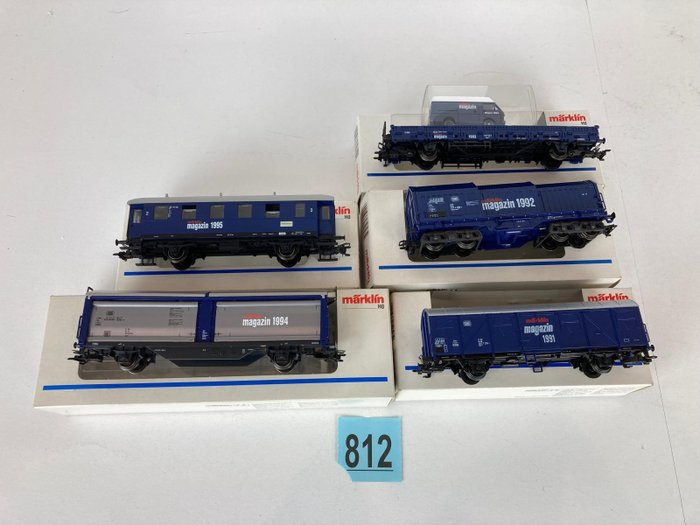 Märklin H0 - 84694/84627/84693/84633/84235 - Wagon de marchandises pour trains miniatures (5) - 5 wagons divers "Märklin magazin" - DB