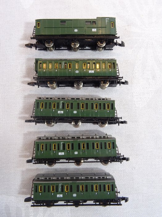 Märklin Z - 8703/8704/8705 - 模型客運火車 (5) - 5x 車廂 3 級 C4ü 間隔 11 + 1 x 行李車，4 軸 Ep.III - DB