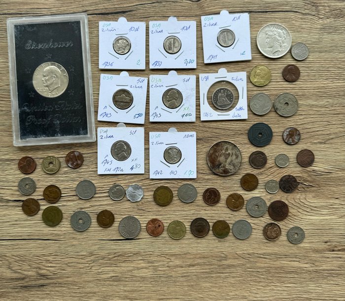 Amerikas forente stater. A Lot of 52x US Coins, including silver  (Ingen reservasjonspris)