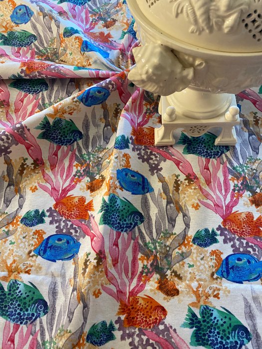 san leucio fantastisk marin stil duk med tropiska fiskar och rosa koraller - Bordsduk  - 235 cm - 135 cm
