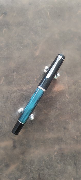 百利金 - M200 Petrol Blue Marble - 钢笔