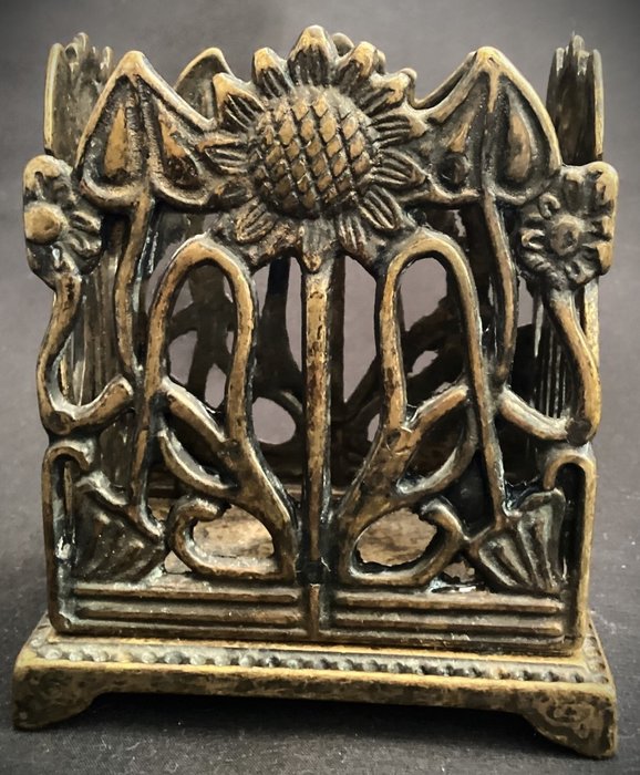 Figura - Modernist napkin ring in chiseled Bronze of beautiful workmanship - Bronz