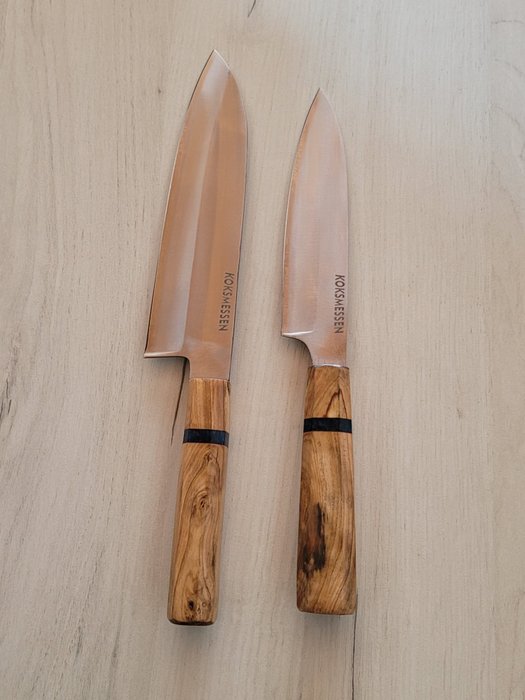 Coltello da cucina - Chef's knife - Legno d'ulivo e acciaio ad alto tenore di carbonio - Giappone