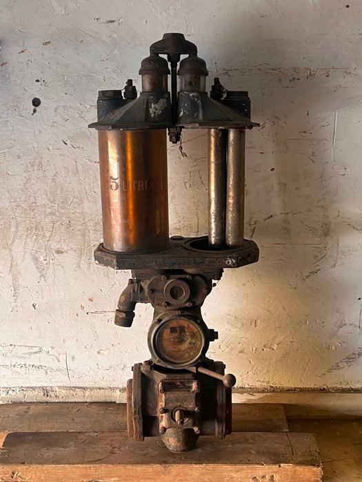 Benzinepomp - Pompa antica - Pre-war