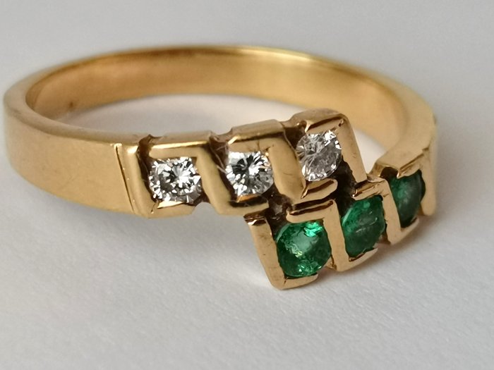 Ring - 18 kt Gelbgold Diamant - Smaragd 