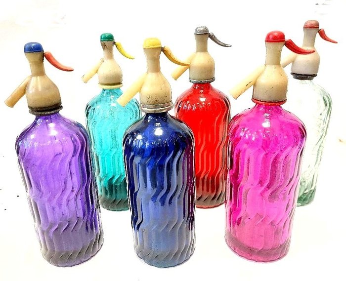 瓶子 - 大量六个老式虹吸管