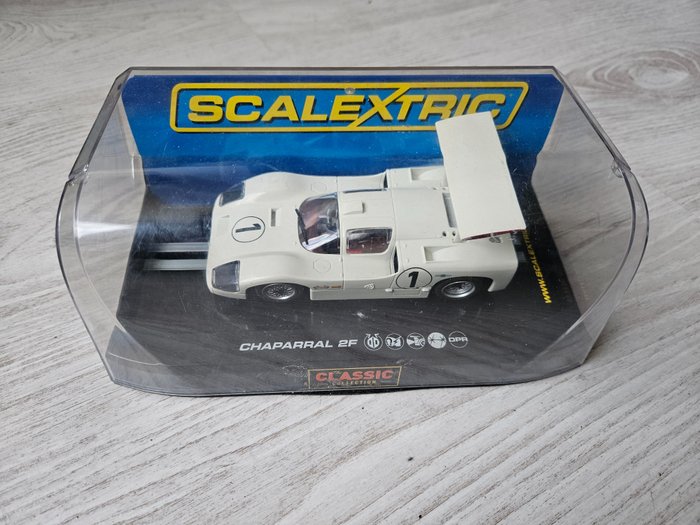 Scalextric - 电刷车 Scalextric C2811 Chaparral 2F No.1