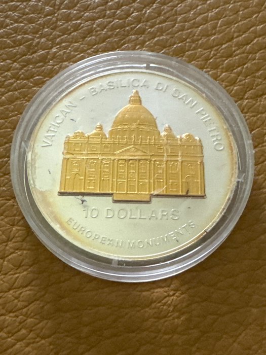 Nauru. 10 Dollars 2003 Skulpturmünze "Petersdom", 1 Oz (.999)  (Ohne Mindestpreis)