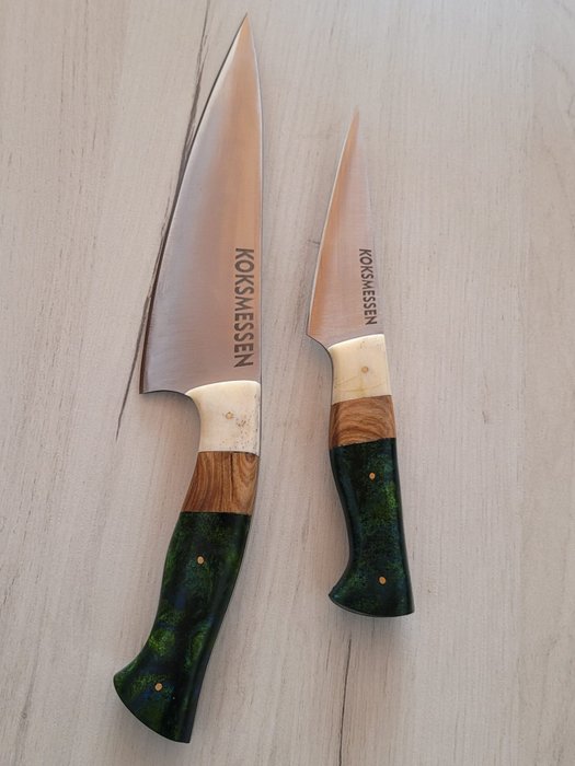 Cuchillo de cocina - Chef's knife - Madera de olivo, resina y acero rico en carbono. - Japón