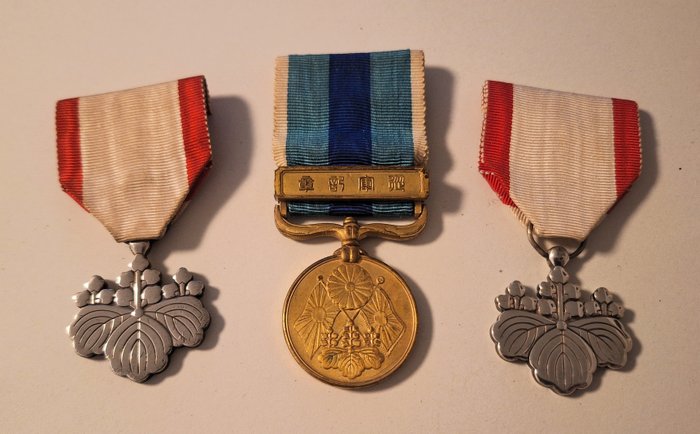 日本 - 陸軍／步兵 - 獎牌 - Three japan medals with ribbons