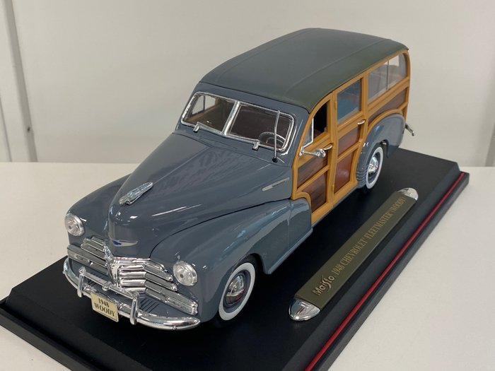 Maisto Première Edition 1:18 - Voiture miniature - Chevrolet Fleetmaster Woody 1948 - Edition limitée et épuisée