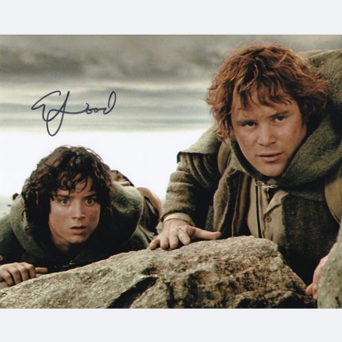 Lord of the Rings - Signed by Elijah Wood (Frodo Baggins)