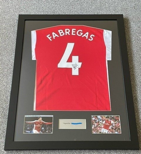 Arsenal - Liga inglesa de futebol - Cesc Fabregas - Camisa de futebol com moldura assinada 