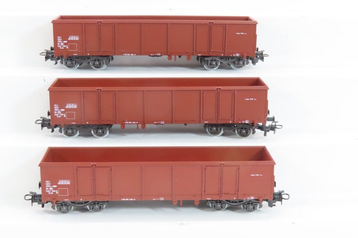 Märklin H0 - 4716 - Vagón de tren de mercancías a escala (3) - 3 Rígidos de cuatro ejes tipo Eaos - NMBS