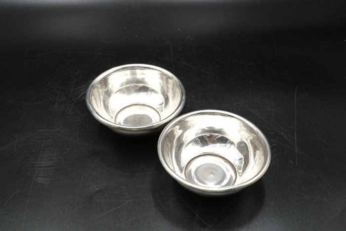Pair of bowls - Kulho - .833 hopea